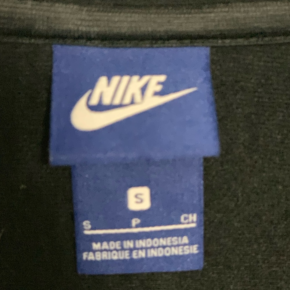 Nike jacket - Picture 4 of 4